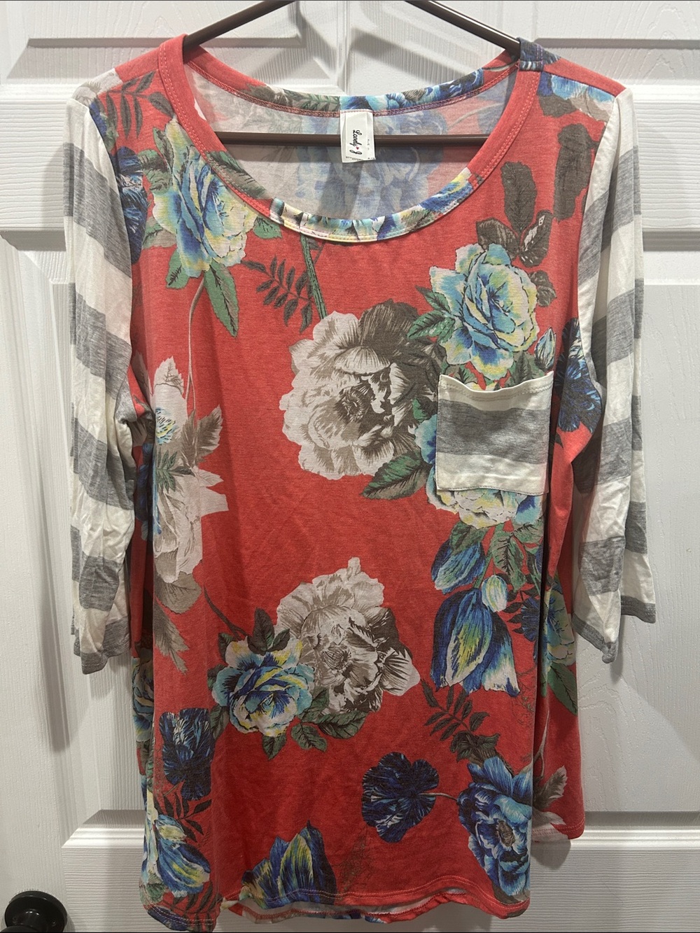 Soft Floral Coral Women's 3/4 Sleeve Tee